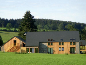  Beautiful villa with heated outdoor pool sauna and jacuzzi at a large forest  Мане